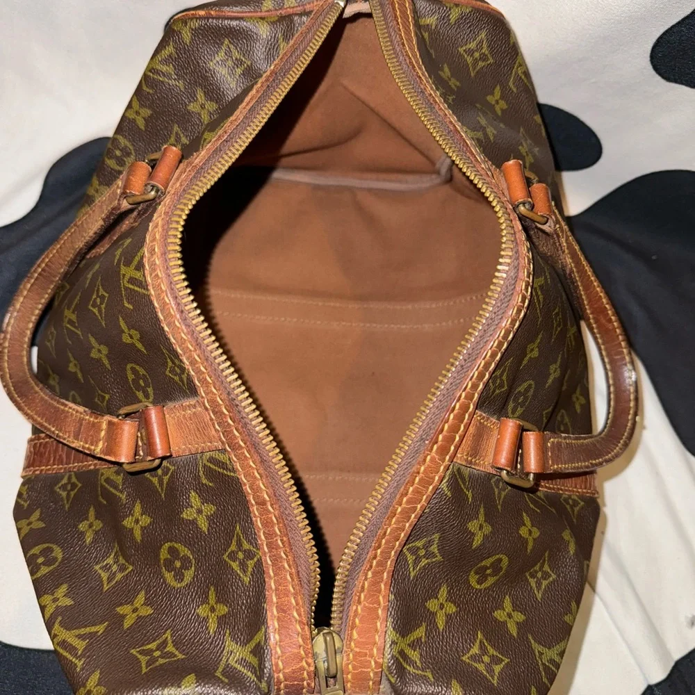 Vintage Louis Vuitton Duffle Bag - Picture 10 of 10
